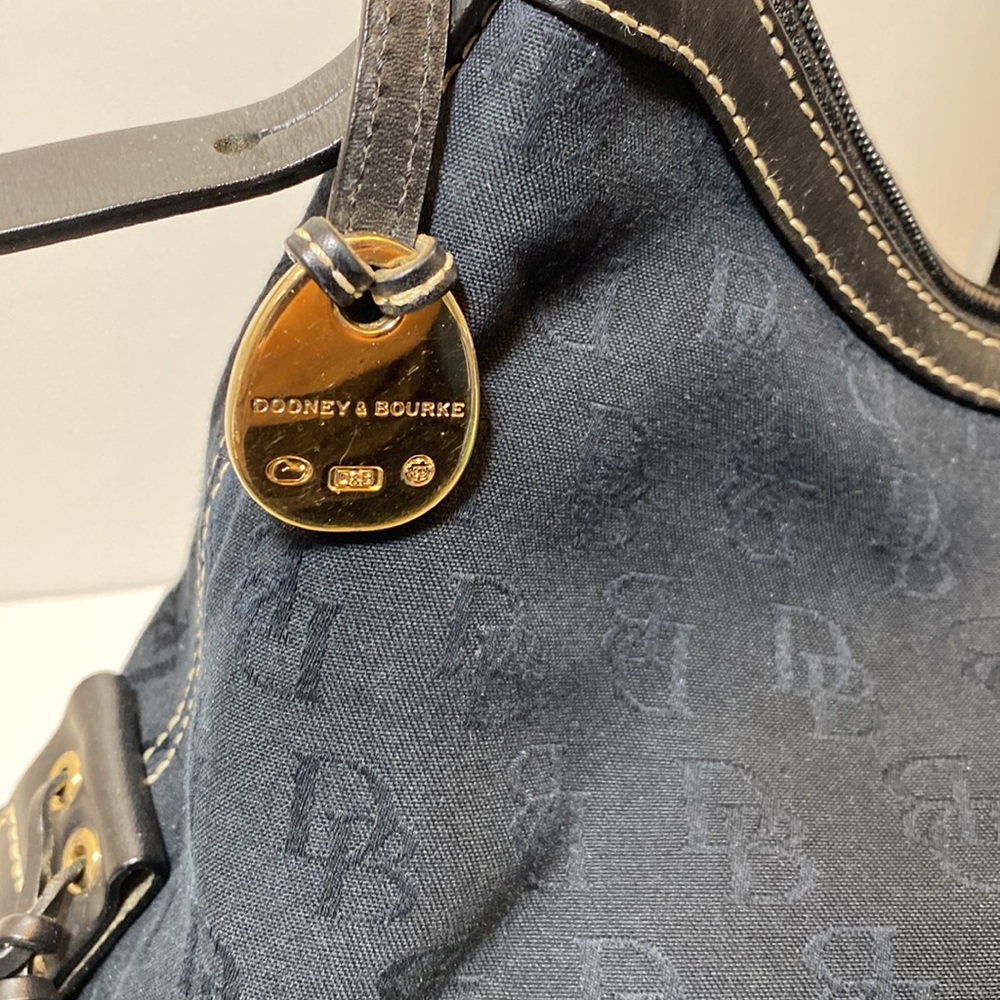 Dooney & Bourke Slouch shoulder bag - Picture 11 of 16
